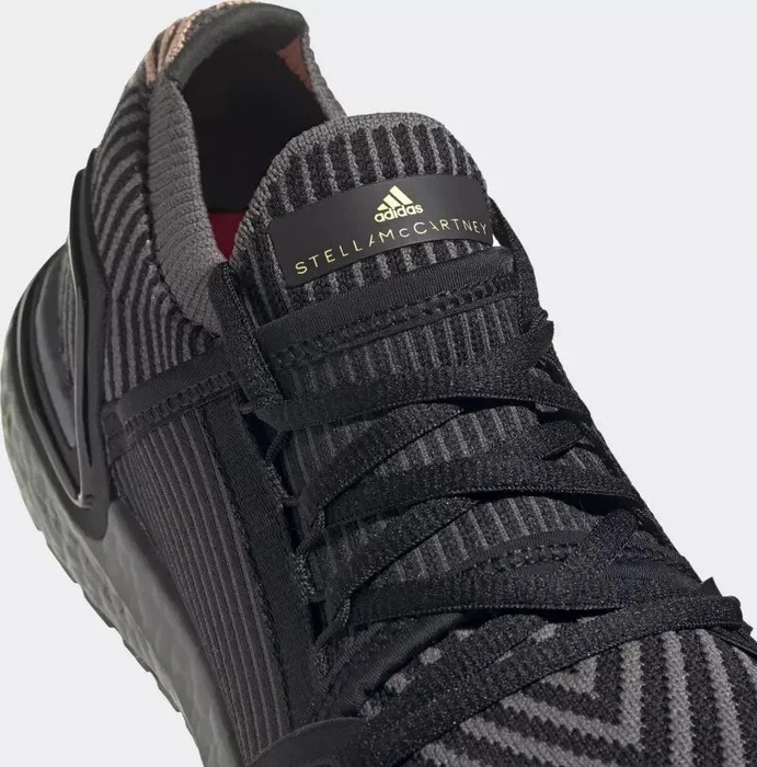 adidas Ultraboost 20 core black/granite/peach nougat smc (Damen)