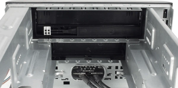 Inter-Tech MI-008, Mini-ITX