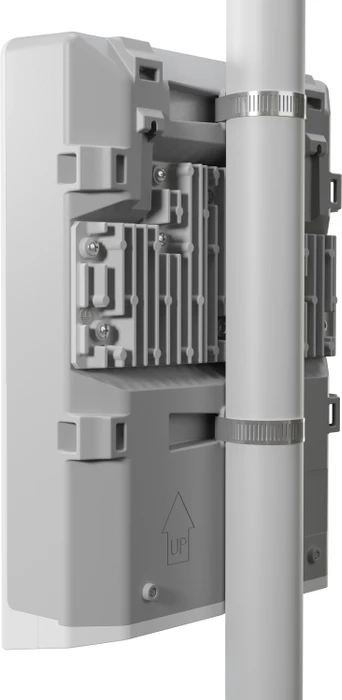 MikroTik netFiber 9 Outdoor Rackmount Gigabit Smart Switch, 5x SFP, 4x SFP+, 1x RJ-45, PoE+ PD