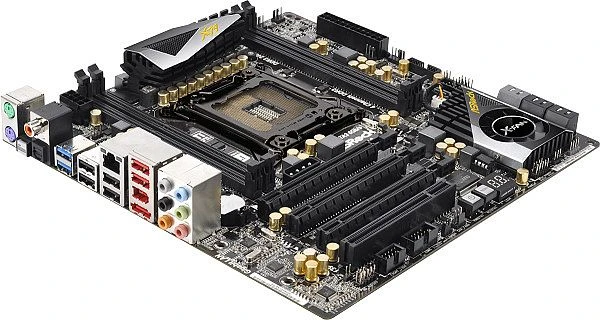 ASRock X79 Extreme4-M (Intel 2011-0)