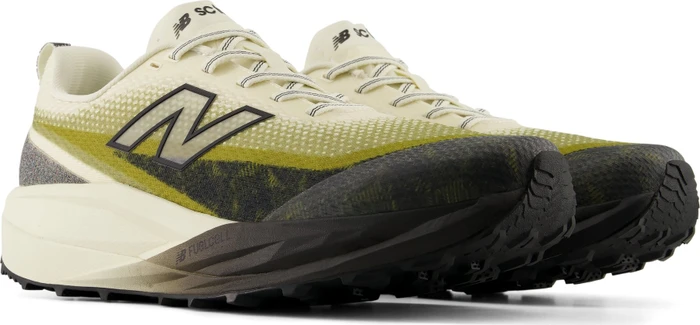 New Balance FuelCell SuperComp Trail v2 angora/basil oil (Herren)