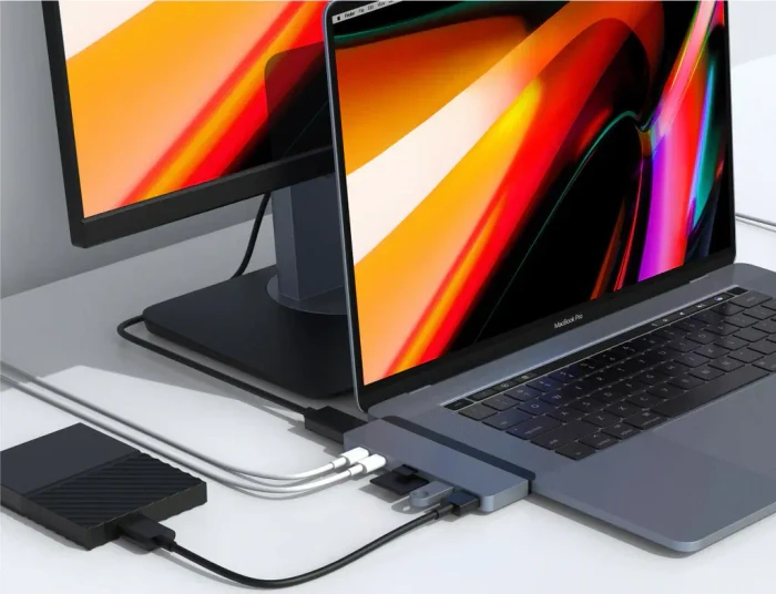 Targus HyperDrive DUO 7-in-2, 2x Thunderbolt 3 [Stecker], grau