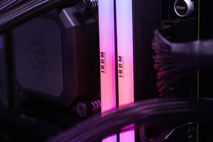 goodram IRDM RGB UDIMM 32GB Kit, DDR5-6000, CL30-38-38, 1RX8