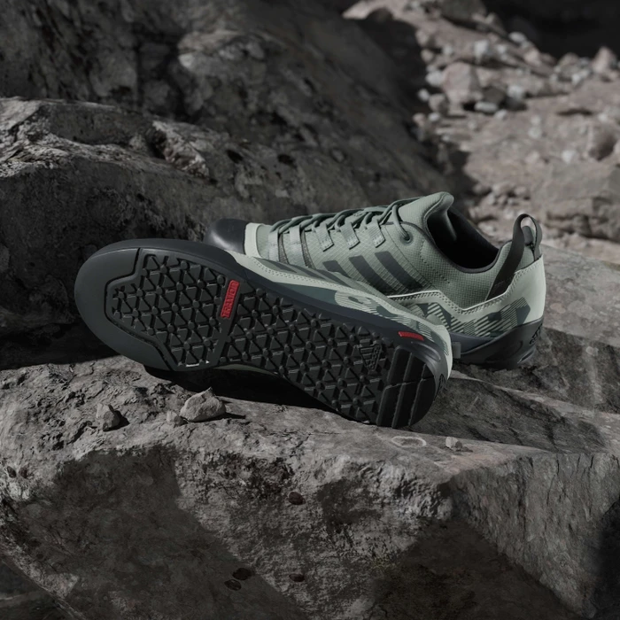 adidas Terrex Swift Solo 2.0 silver green/legend ivy/linen green