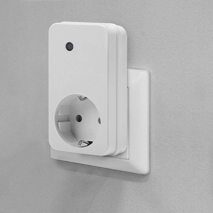 Smartwares SmarthomeBasic SH4-99552 weiß, Funk-Steckdose, 3er Funksteckdosen-Set mit Fernbedienung