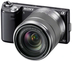 Sony Alpha NEX-5N schwarz mit Objektiv E 18-55mm 3.5-5.6 OSS