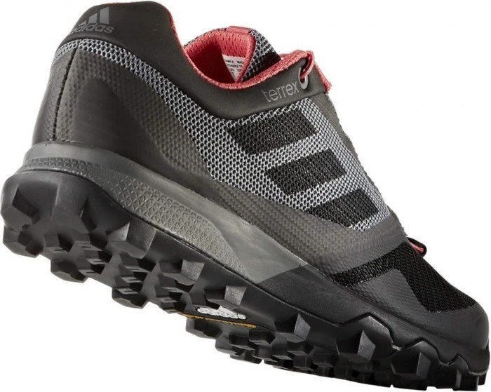 adidas Terrex Trailmaker vista grey/core black/super blush (Damen)