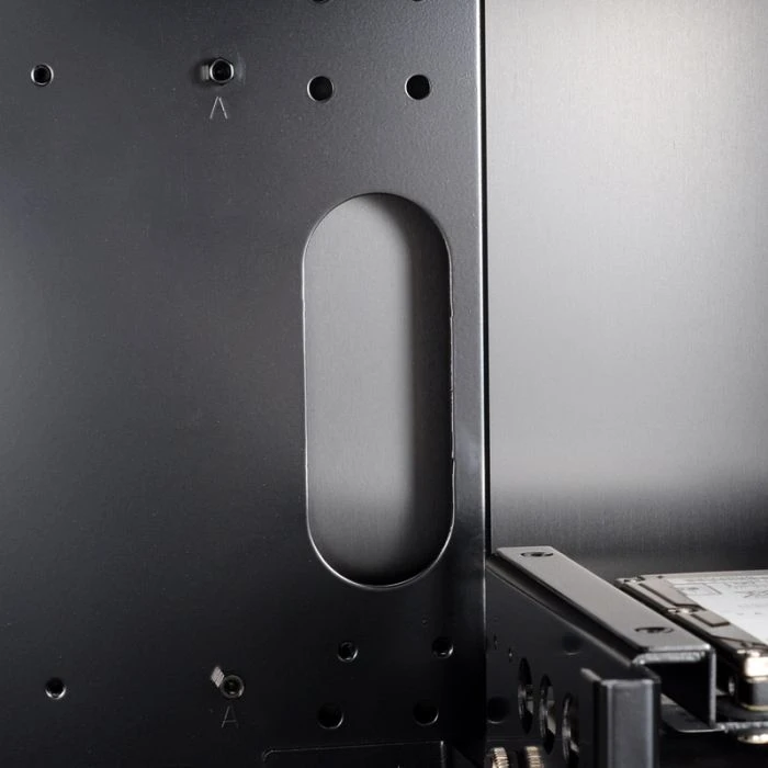 Lian Li PC-7HX schwarz