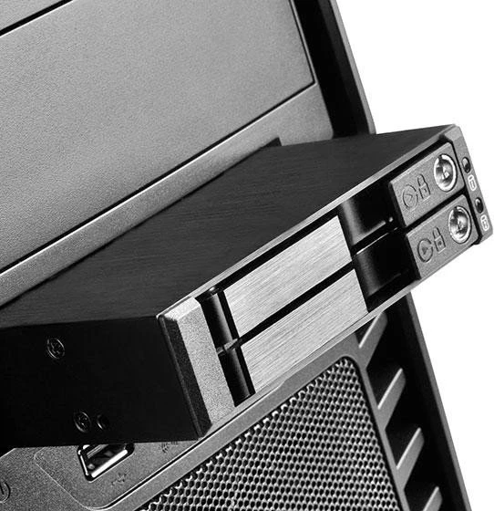 SilverStone Front Panel Storage FS202