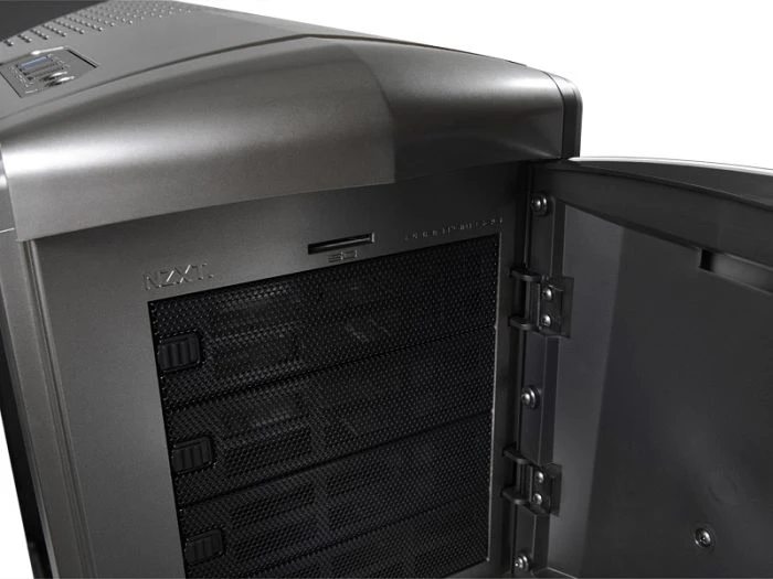 NZXT Phantom 630 Gunmetal, Acrylfenster