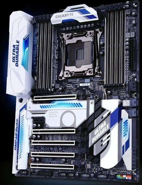GIGABYTE GA-X99-Designare EX (Intel 2011-3)
