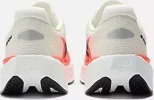 New Balance FuelCell Rebel v5 urgent red/white/sea salt (Herren)