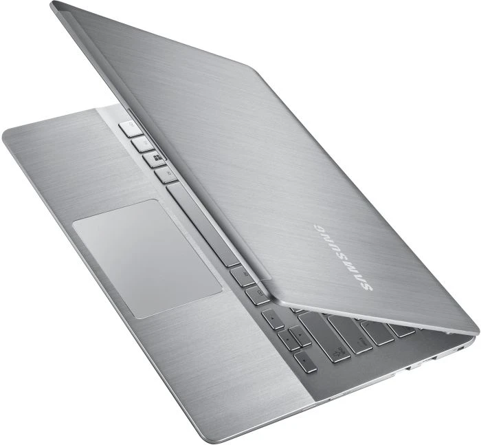 Samsung ATIV Book 7 - 740U3E, silber, Core i5-3337U, 4GB RAM, 128GB SSD, Radeon HD 8570M, DE