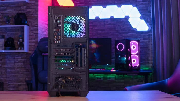 AeroCool Visor, Glasfenster