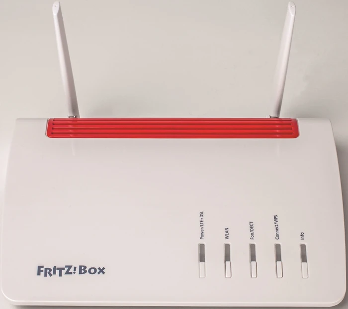 FRITZ! FRITZ!Box 6890 LTE V2, LTE