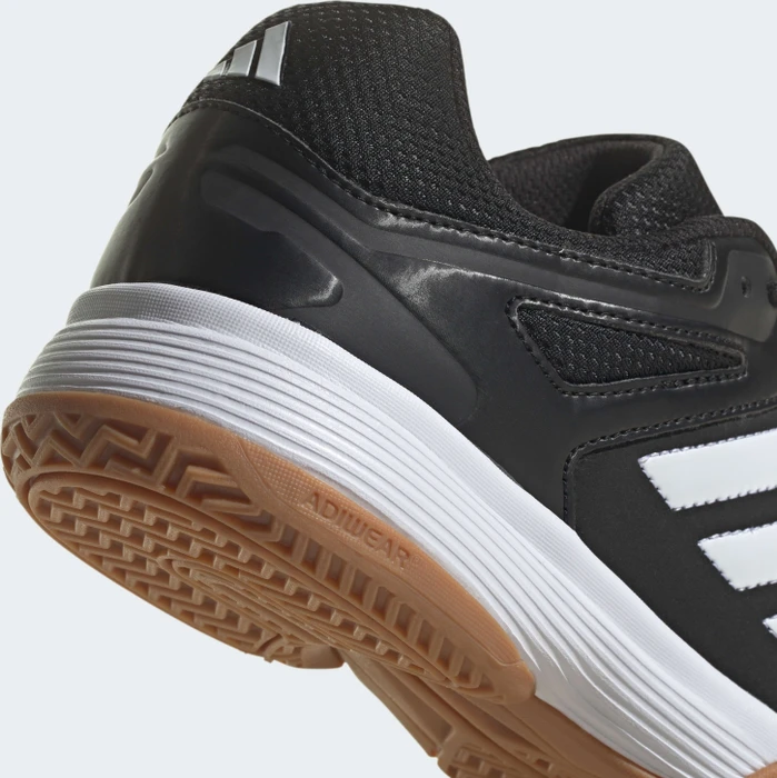 adidas Speedcourt core black/cloud white/gum (Damen)