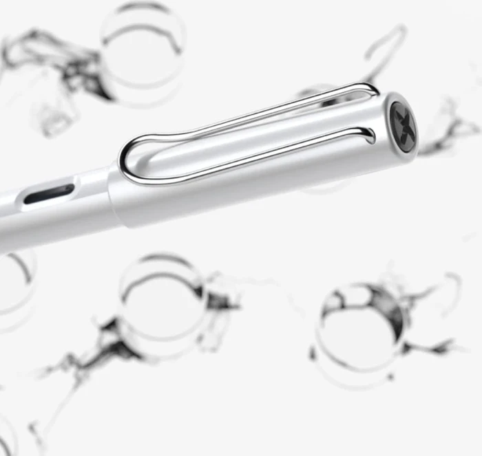 Lamy AL-star Special Edition 2022 white silver, rechte Hand, mittel