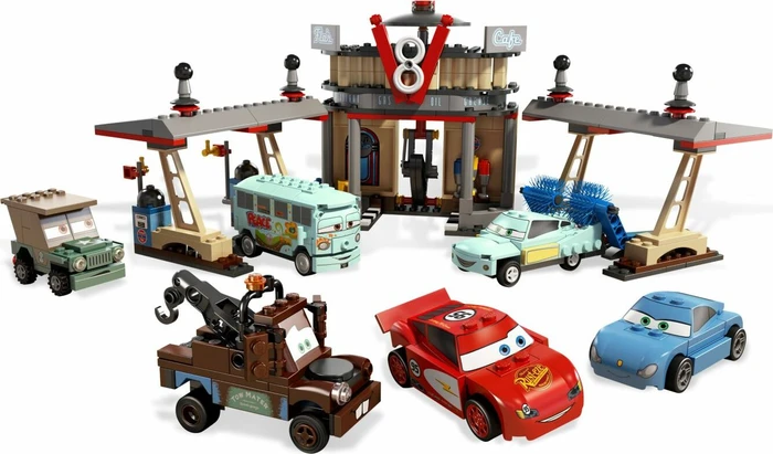 LEGO Cars - Flo's V8 Café