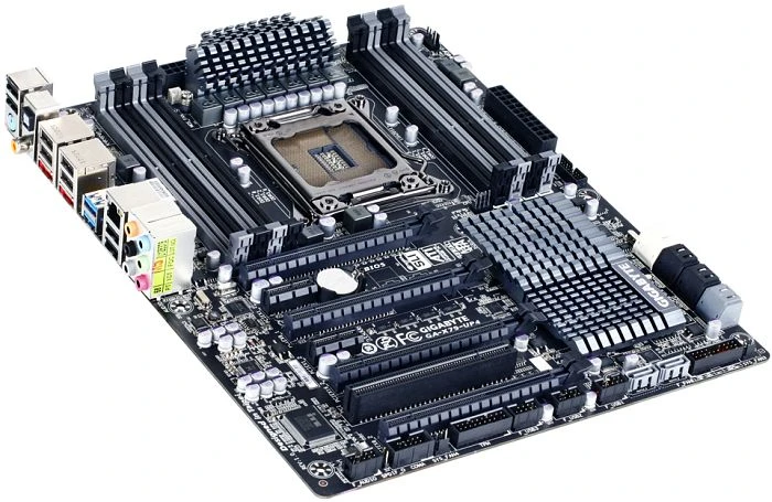 GIGABYTE GA-X79-UP4 (Intel 2011-0)