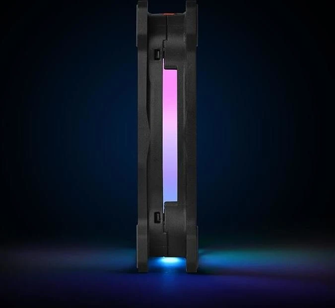 Thermaltake Riing Duo 14 LED RGB Radiator TT Premium Edition, LED-Steuerung, 140mm, 3er-Pack