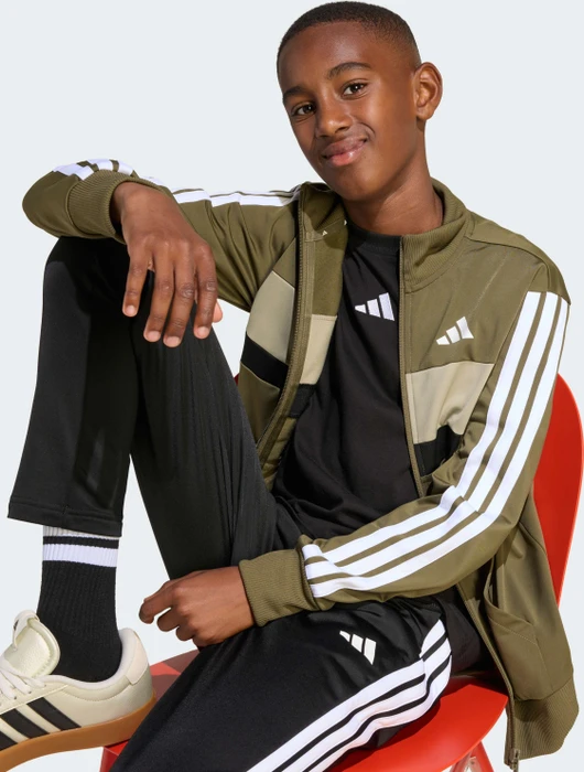 adidas Seasonal Essentials Tiberio 3-Streifen Tricot Trainingsanzug olive strata/white (Junior)