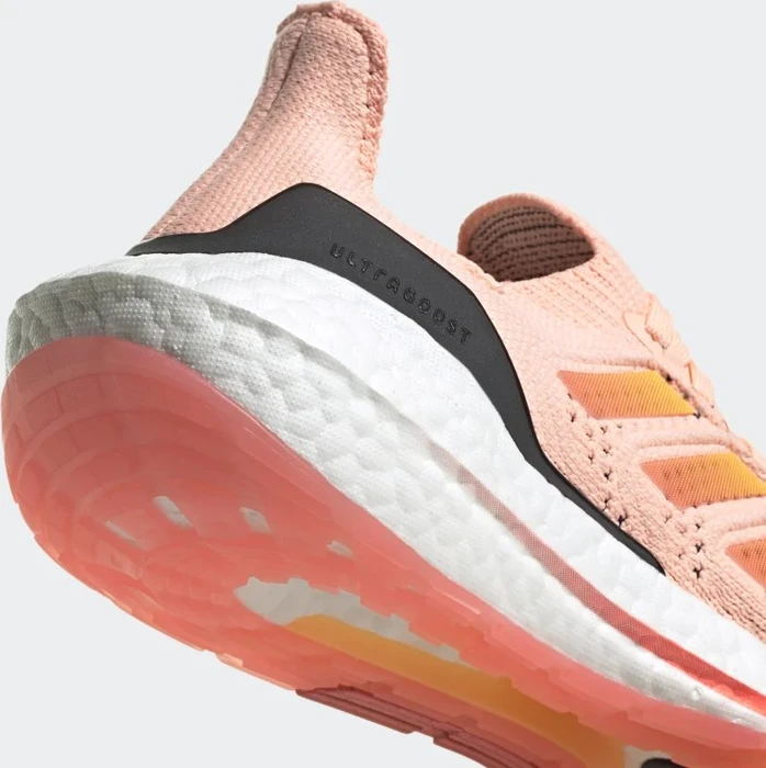 adidas Ultraboost 22 Heat.RDY light flash orange/flash orange/turbo (Damen)