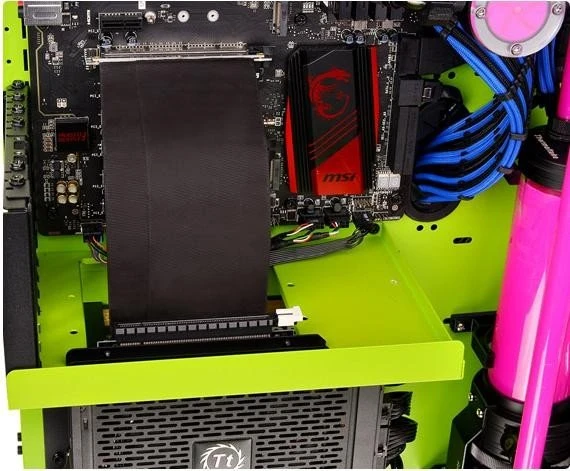 Thermaltake PCIe x16 Riser Kabel 200mm