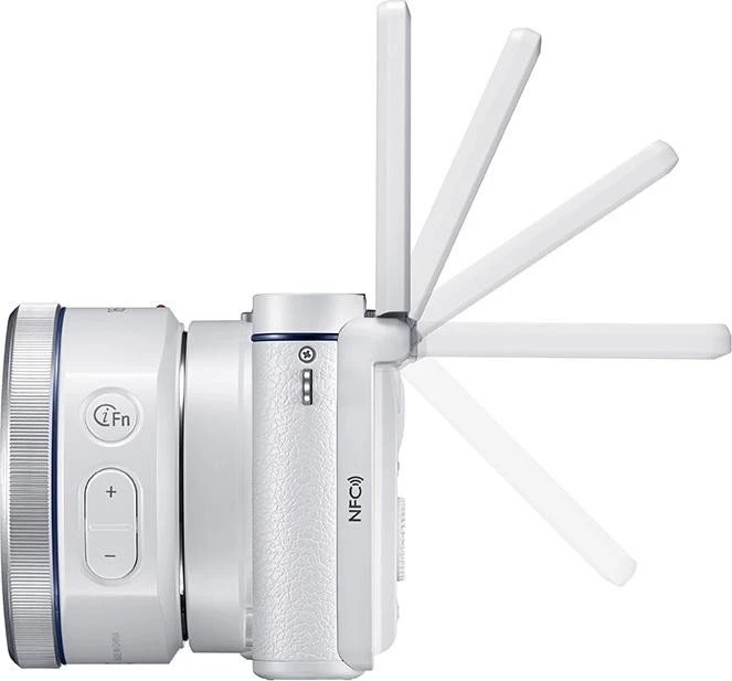 Samsung NX3300 weiß mit Objektiv NX 16-50mm 3.5-5.6 ED PZ OIS i-Function