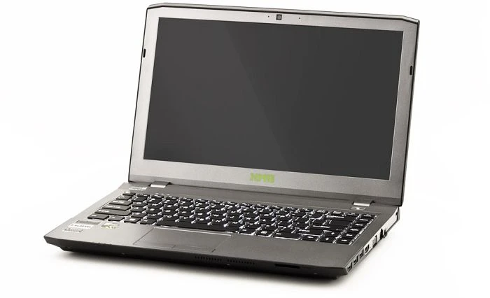 Schenker XMG P304-2OY, Core i7-4710MQ, 8GB RAM, 120GB SSD, 500GB HDD, GeForce GTX 860M, DE
