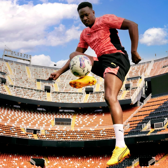 Puma King Ultimate FG/AG sun stream/puma black/sunset glow