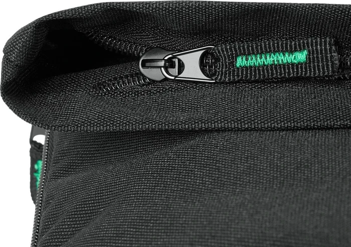 RivaCase Gremio 5567 Eco 15L Rolltop Rucksack, schwarz