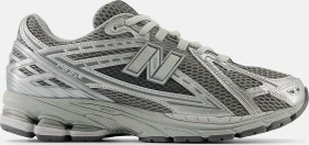 New Balance 1906R harbor grey/silver metalic/concrete