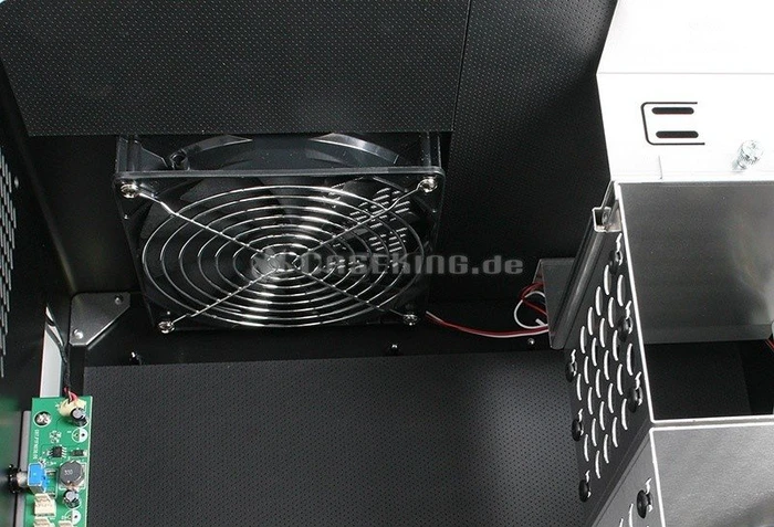 Lian Li PC-V354B schwarz, schallgedämmt