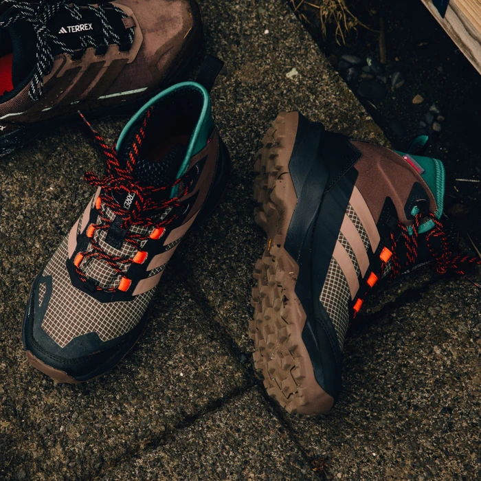 adidas Terrex Skychaser AX5 Mid Gore-Tex Climawarm+ earth strata/trace brown/pure teal (Damen)