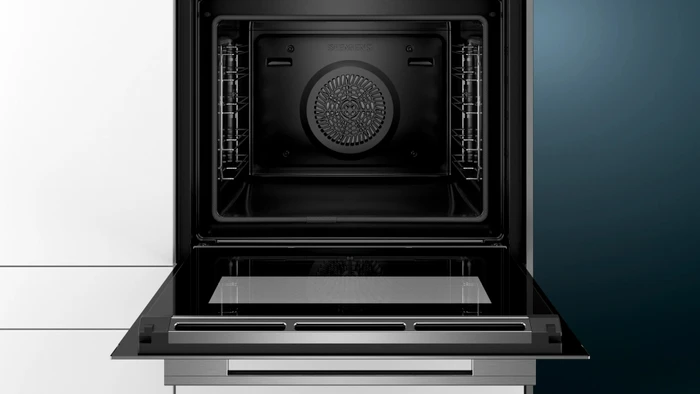 Siemens iQ700 HB674GBS1 Backofen