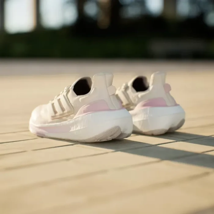 adidas Ultraboost Light chalk white/clear pink (Damen)