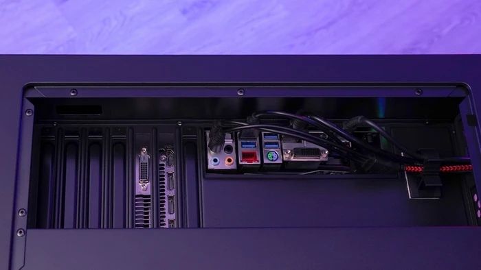 AeroCool Flo, schwarz, Glasfenster
