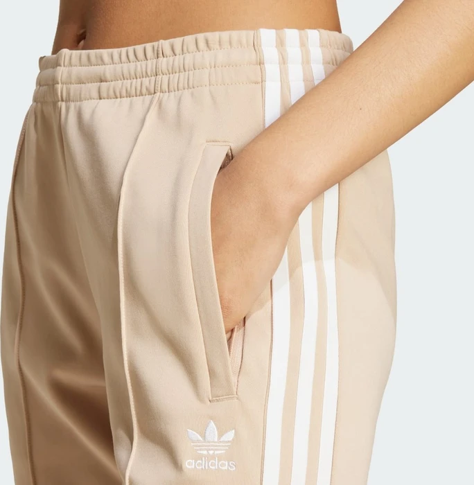 adidas Adicolor SST Trainingshose lang magic beige (Damen)