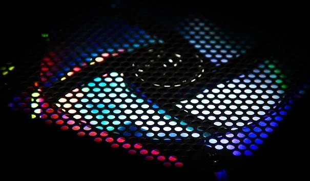 NZXT HUE+, LED Controller, schwarz