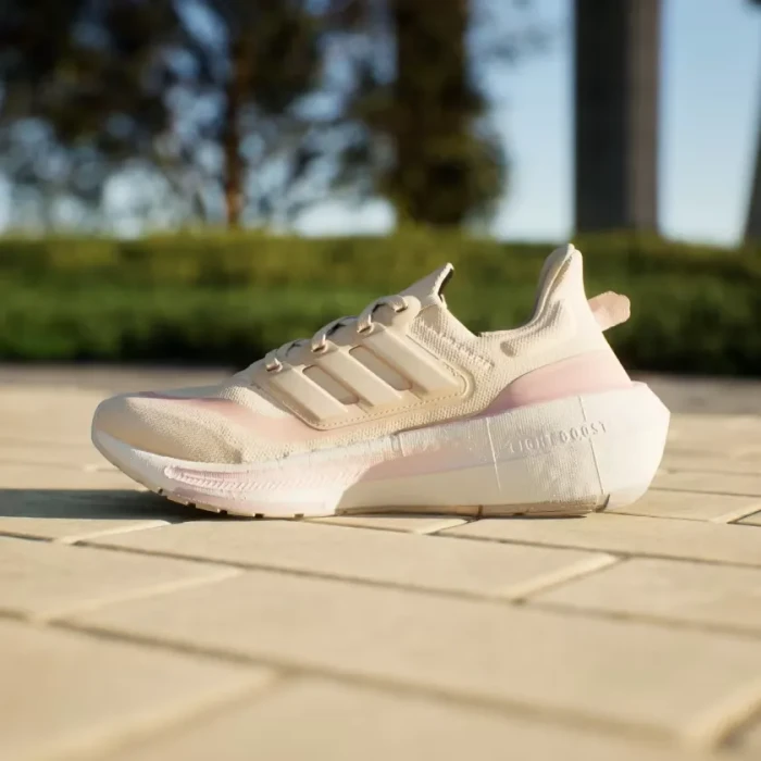 adidas Ultraboost Light chalk white/clear pink (Damen)