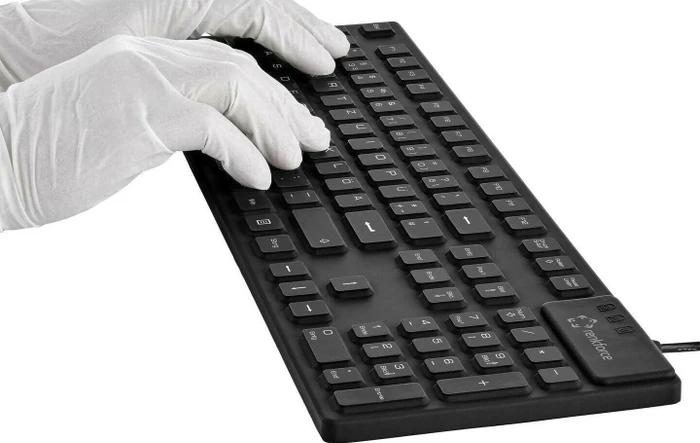 Renkforce Wasserdichte Industrietastatur, IP68, PS/2 & USB, DE