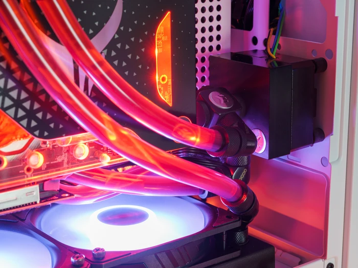 Cooler Master MasterBox NR200P, schwarz, Glasfenster, Mini-ITX