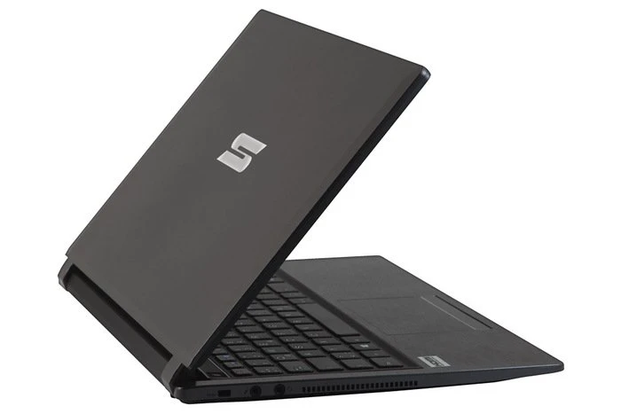 Schenker Slim S403-9AP, Core i5-4200U, 4GB RAM, 500GB HDD, GeForce GT 745M, DE