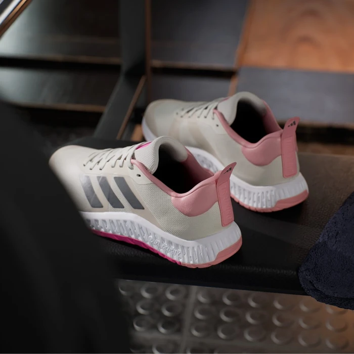 adidas Everyset Trainer chalk white/iron metallic/lucid pink (Damen)