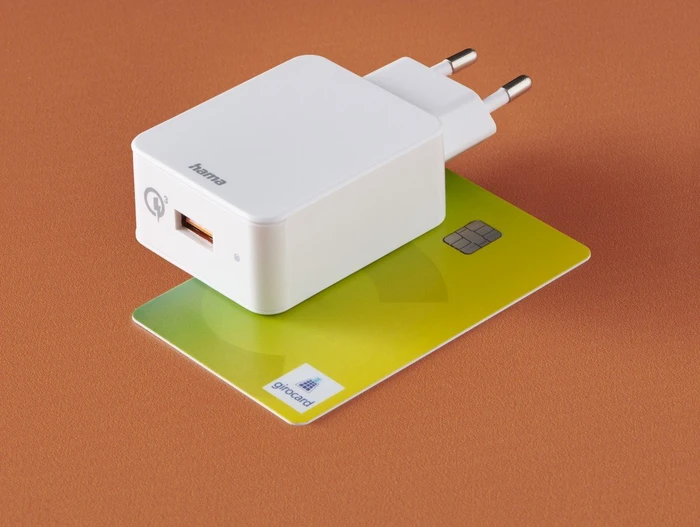 Hama Schnellladegerät Qualcomm Quick Charge 3.0 USB-A 19.5W schwarz