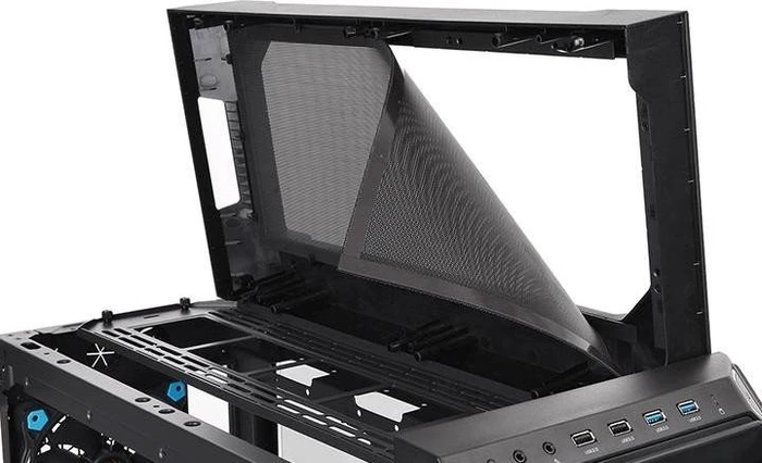 Thermaltake View 71 TG RGB, Glasfenster