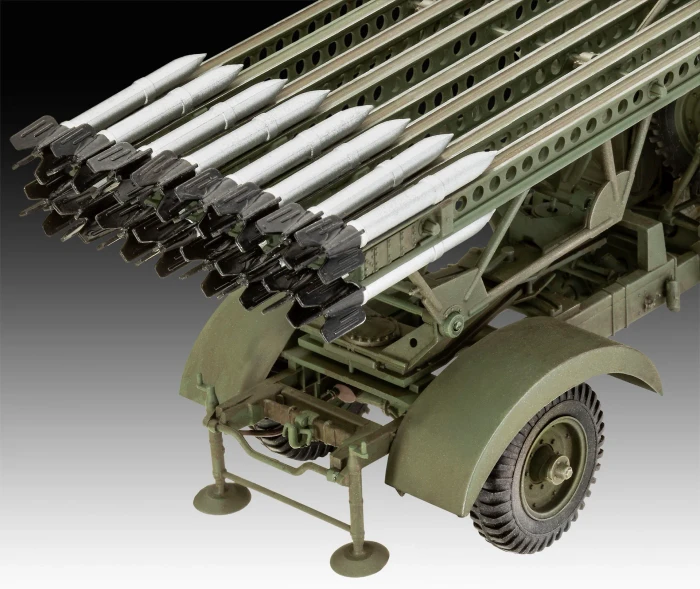 Revell W.O.T. 8 BM-13-16 Katyusha-Cargo