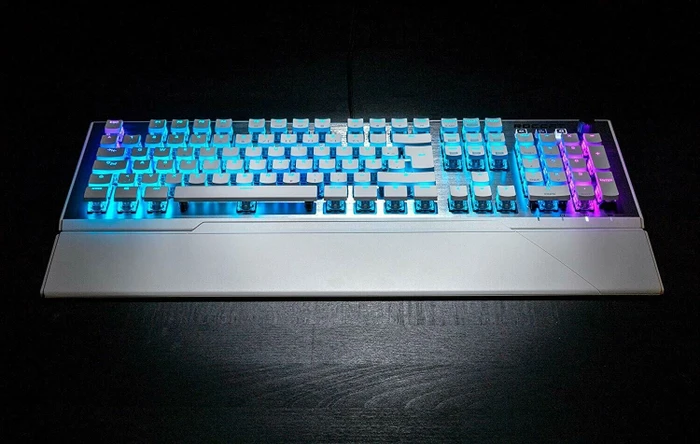Roccat Vulcan 122 Aimo, LEDs RGB, weiß, Titan Tactile, USB, DE
