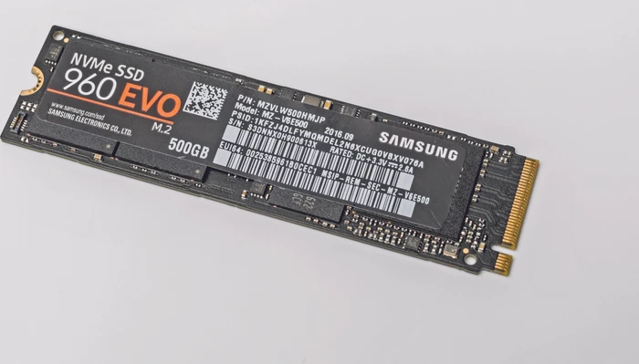 Samsung SSD 960 EVO 500GB, M.2 2280 / M-Key / PCIe 3.0 x4