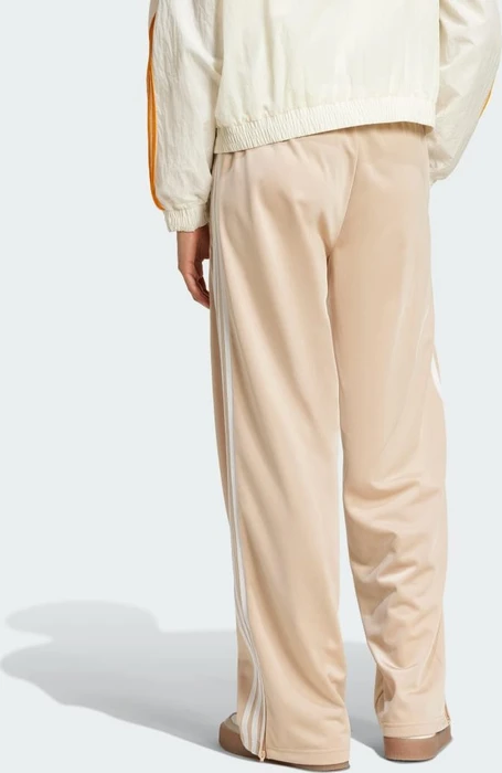 adidas Firebird Loose Trainingshose lang magic beige (Damen)